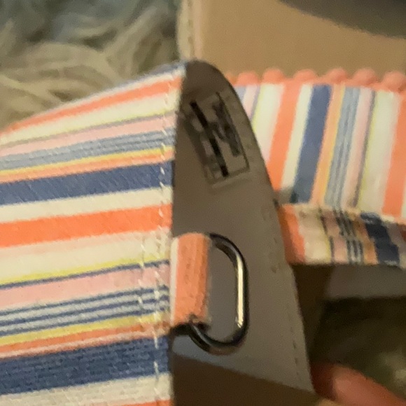 Oshkosh toddler girl espadrilles sandals. Size 10 - Picture 7 of 8